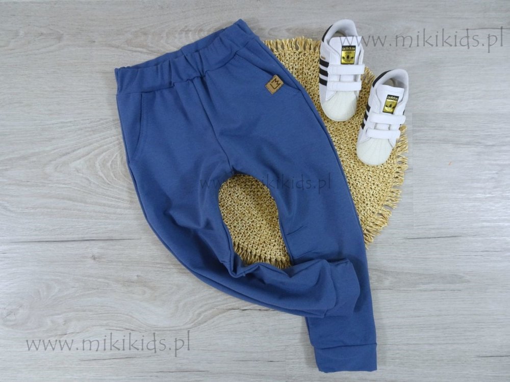 MikiKid2025180aa147.jpg