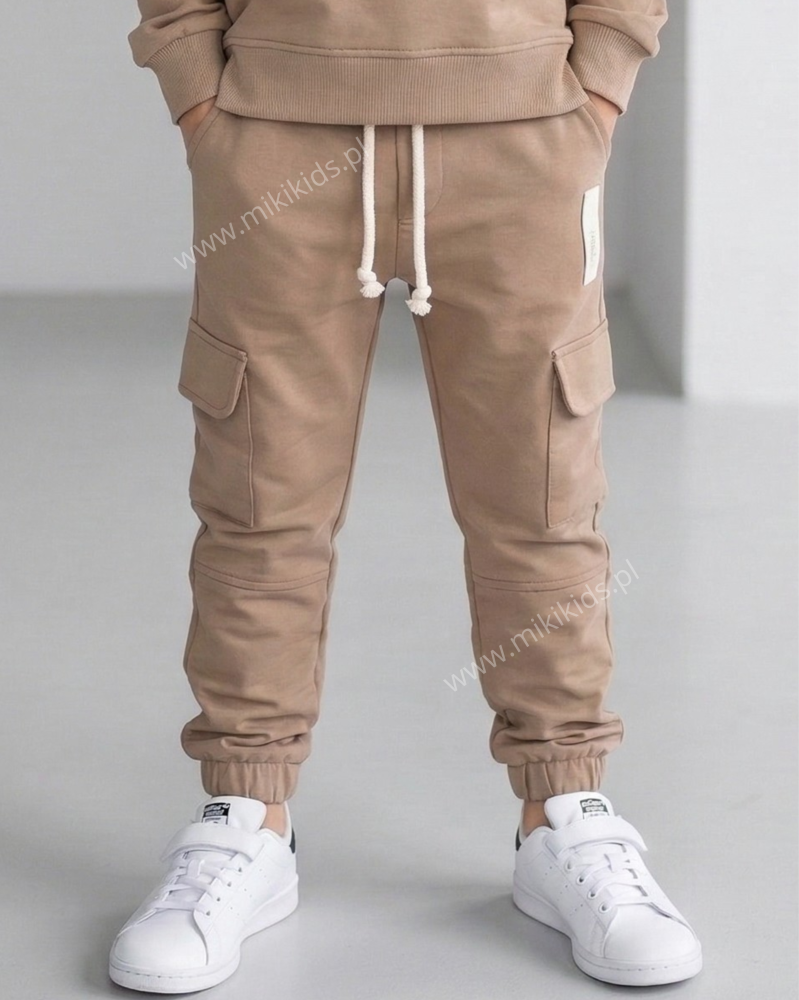 Spodnie bawełniane JOGGER kieszonki / beżowy DESPACITO 