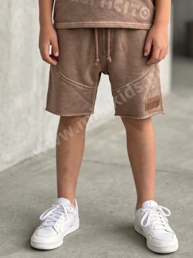 100.jpg