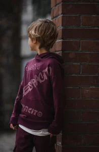 Bluza z grawerowanym nadrukiem / burgund DESPACITO 