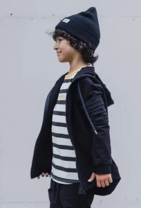 Bluza parka z zakładkami / czarny DESPACITO