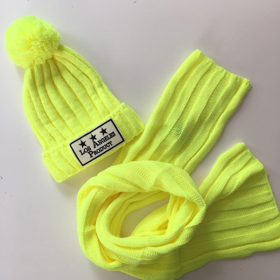 Komplet czapka z szalikiem ZÓŁTY NEONOWY / pompon / MIMI